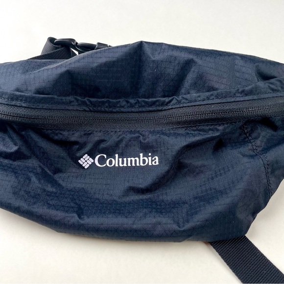 Columbia black Waist Pack - Picture 2 of 4